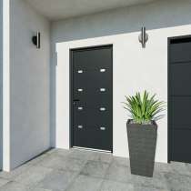 Puerta de entrada gris RAL7016 con decoración alunox y prensado